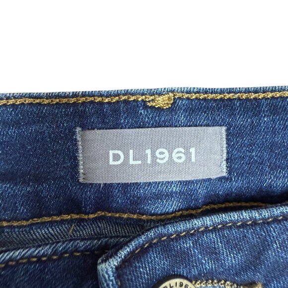 EUC‎ Women's DL1961 Abbey Petite Mid Rise Bootcut Jeans | Size 30 - Picture 6 of 14